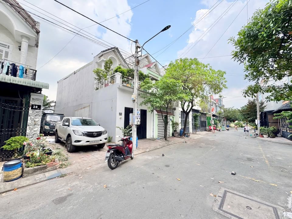 Đất Dĩ An 84m² Sổ Đỏ Giá Tốt - Gần GO! Dĩ An, Làng Đại Học