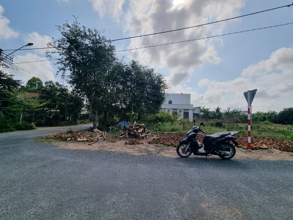 Đất 2 Mặt Tiền Trà Vinh 292.3m² - Sổ Đỏ Thổ Cư 100% - Giá 2.9 Tỷ