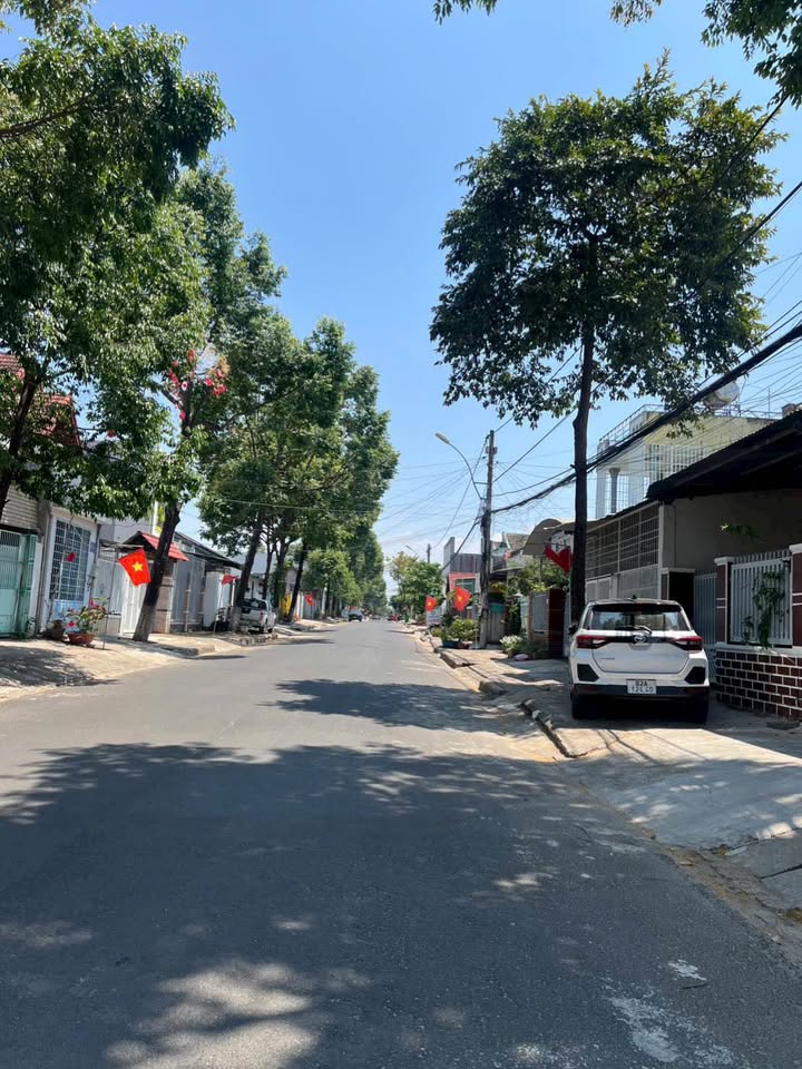 Nhà Mặt Tiền Thi Sách, Sa Thầy - 155m² Kinh Doanh Sầm Uất, Giá 2.3 Tỷ