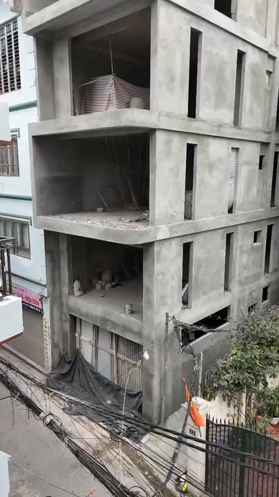 Nhà 60m² Ngọc Thụy, Long Biên - 7 Tầng, Gara 7 Chỗ, Lô Góc 2 Thoáng - Giá 22 Tỷ