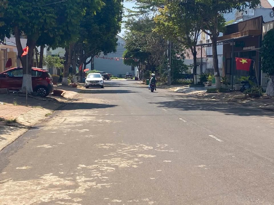 Nhà Cấp 4 Mặt Tiền KPA NGUYÊN - Metro BMT, 120m², 9.5 Tỷ - Sẵn Sàng Kinh Doanh