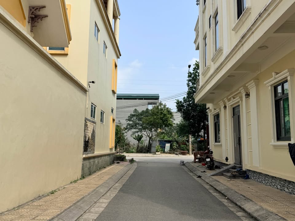 Bán đất Phủ Lý 74m² - Đường 3/7 Thanh Châu, Hướng Bắc, Giá 2.3 tỷ