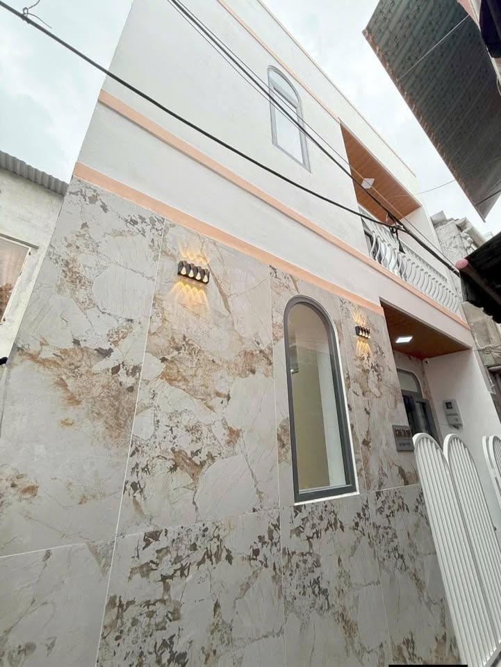 Nhà 2 Tầng Kiệt 266 Hoàng Diệu, Đà Nẵng - 51m², 3PN, Full Nội Thất