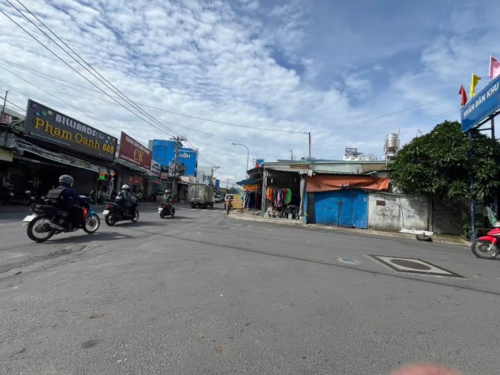 Nhà Mặt Tiền Kinh Doanh Hẻm 158 Lâm Thị Hố, Q12 - 68m² Giá 5.8 Tỷ