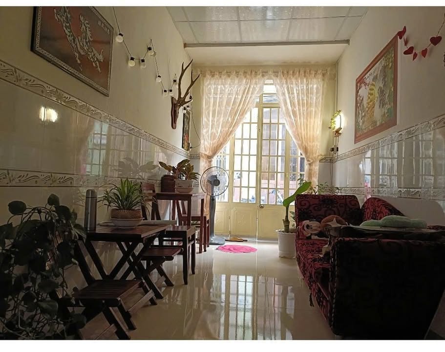 Nhà 50m² 2 tầng, 8xx triệu, ngay trung tâm TP. Quảng Ngãi