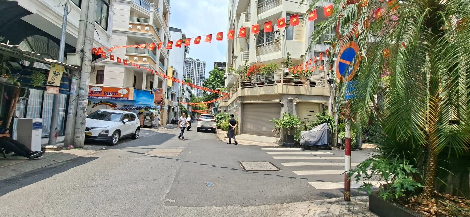 Mặt tiền Cư xá Đô Thành Q.3 - 106m² 3 Tầng, KD Sầm uất - 11.5 Tỷ