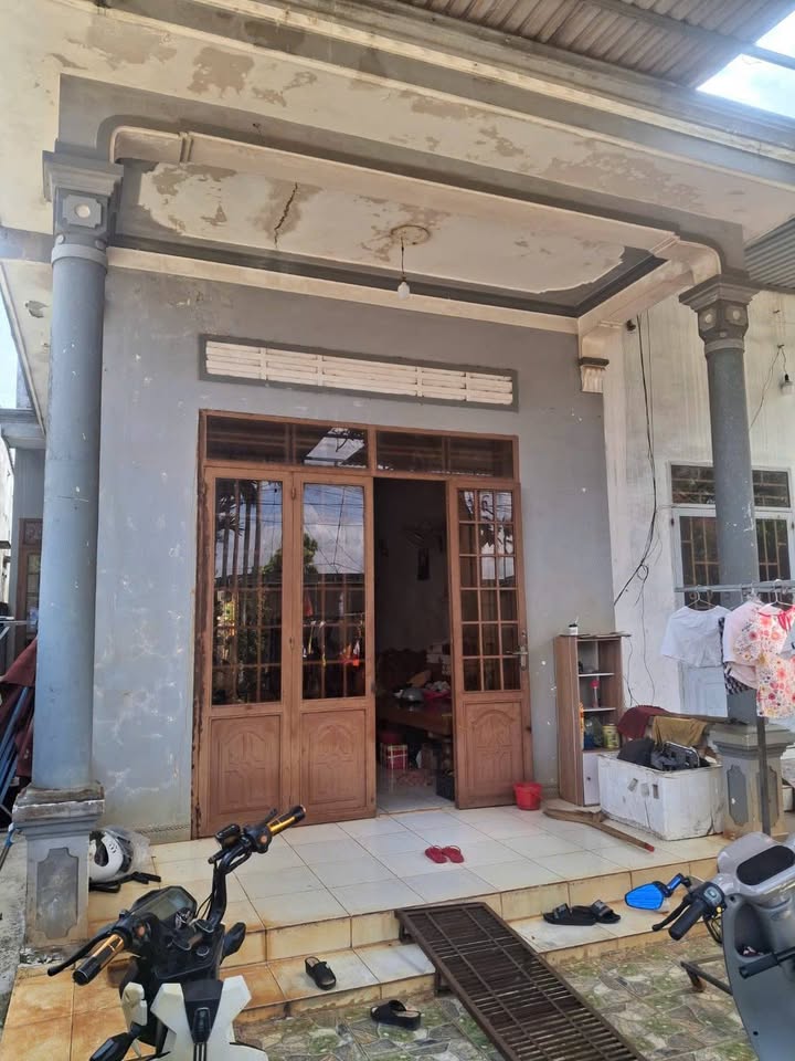 Đất Tặng Nhà 180m² Hẻm Xe Hơi 12A Đạt Lý - Giá 2.15 Tỷ