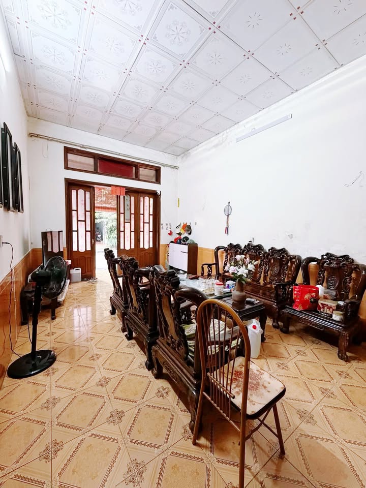 Bán đất tặng nhà C4 Phố Ẩm Thực, TP Hà Giang - 76m², 1.8 tỷ TL