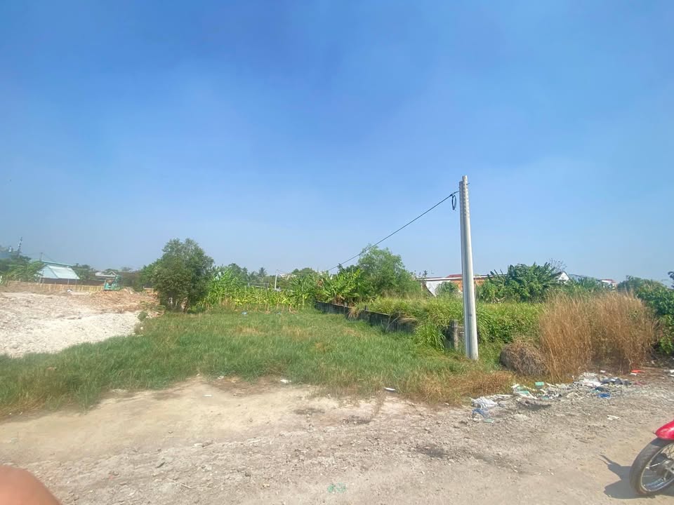 Bán đất Dĩ An 354m² mặt tiền đường xe tải - Giá tốt