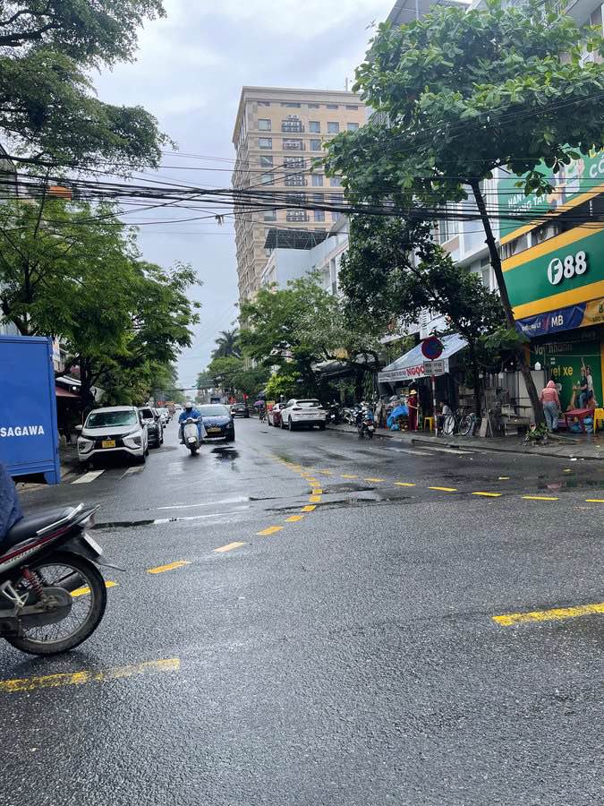 Mặt Tiền Kinh Doanh Núi Thành, Đà Nẵng - 225m² Siêu Rộng, Giá Tốt