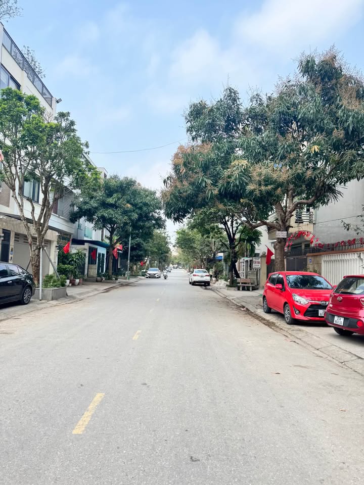 Nhà Mặt Tiền Kinh Doanh Đường Hoa Trạng Nguyên - 104m² - Thái Nguyên