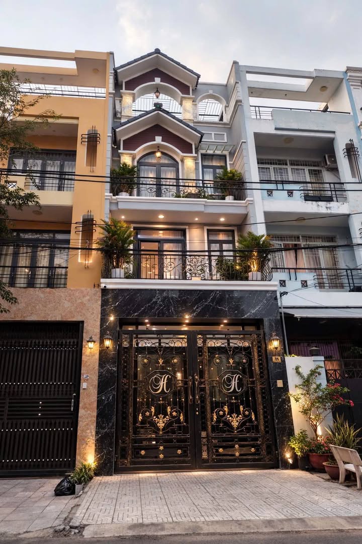 Nhà Mặt Tiền Tên Lửa, Bình Tân - 100m², 4PN, 35 Triệu/Tháng