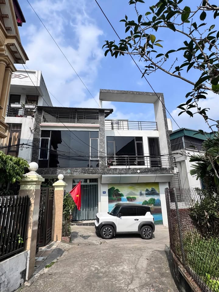 Nhà 3 Tầng Nông Trang, Việt Trì - 109m² Giá 2.7 Tỷ, Tặng Nội Thất