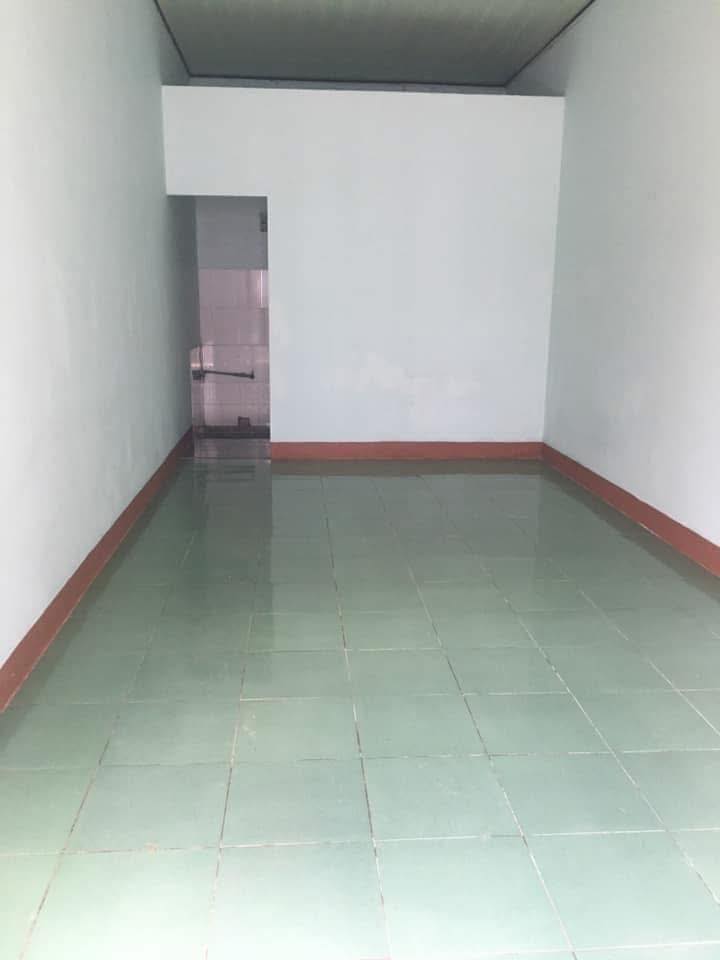 Phòng Trọ 40m² Ngay Cổng Chợ Hoa Lư, Pleiku - An Ninh, Thoáng Mát