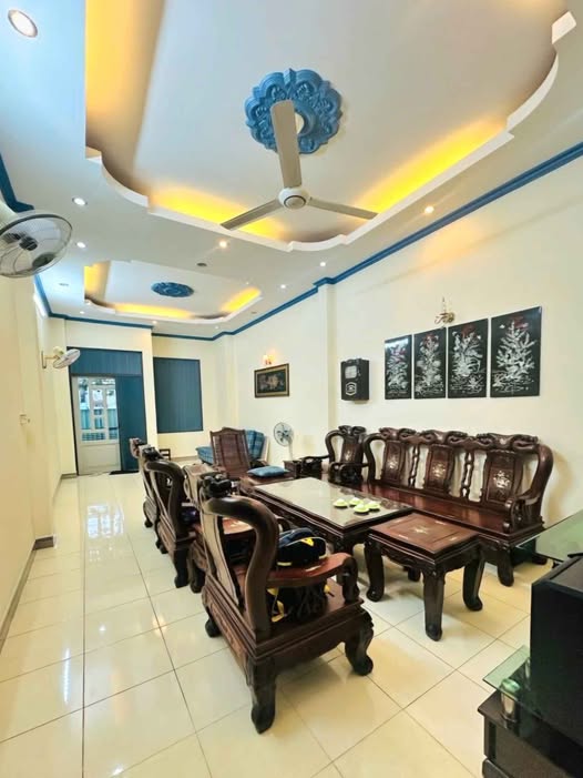 Nhà Phố Mặt Tiền Tân Sơn Nhì, Tân Bình - Kinh Doanh Đỉnh Cao 4 Tầng