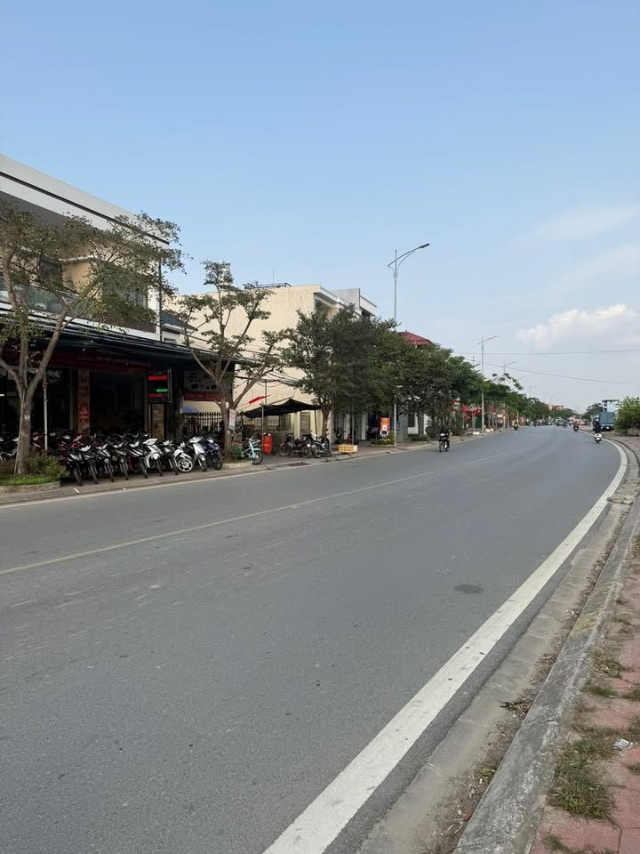 Nhà 4 Tầng Mặt Tiền Ngô Gia Tự, Hải An - 175m², Kinh Doanh Đa Ngành