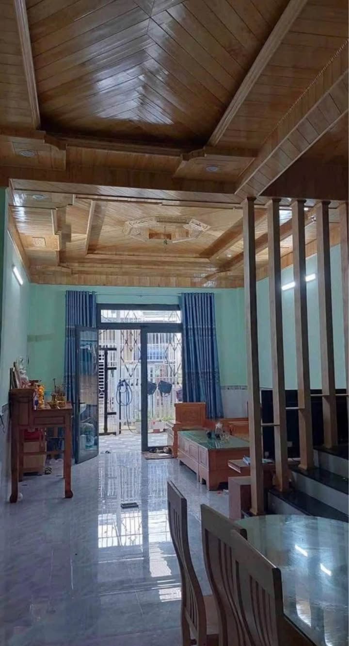 Nhà Đẹp 120m² Ngô Gia Tự Đà Lạt - Giá 2.3 Tỷ, Sẵn Sàng Định Cư