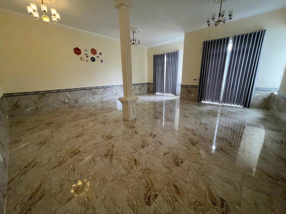 Nhà Nguyên Căn Hoàng Hoa Thám Đà Lạt 500m² - Sẵn Sàng Kinh Doanh Đa Ngành