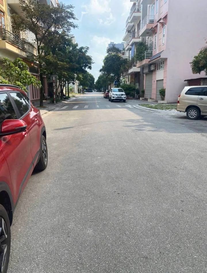 Đất Mặt Phố Cao Bá Quát - Hải Dương 72m², Hướng Tây Bắc - Giá 3.4 Tỷ