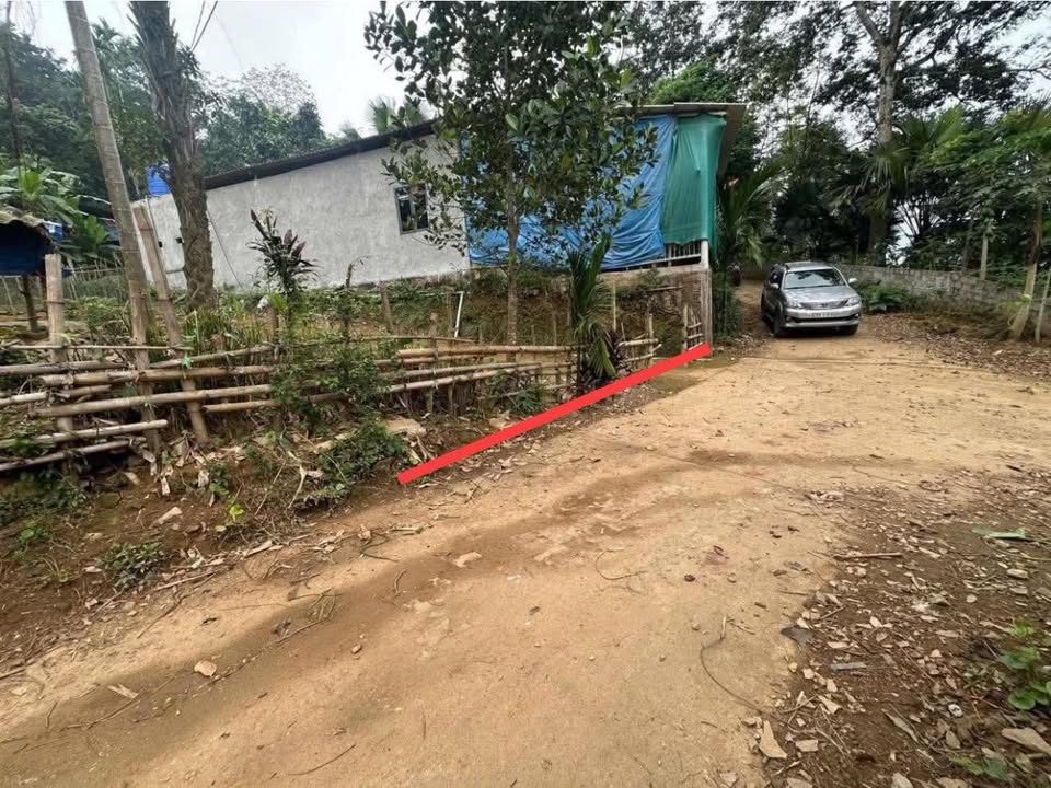 Đất Nền Lạc Sơn, Hòa Bình 320m² - Sổ Đỏ, Gần Hồ, Đường Thông