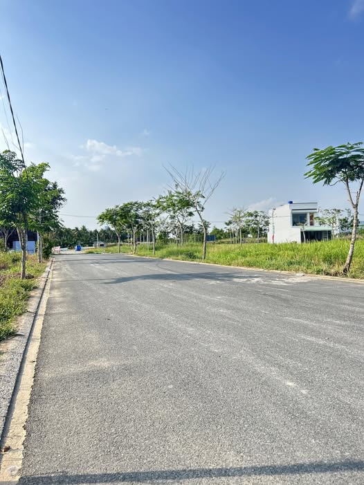 Đất Nền Sổ Hồng Riêng Đường 3/2 Long Xuyên - 105m² Giá Tốt