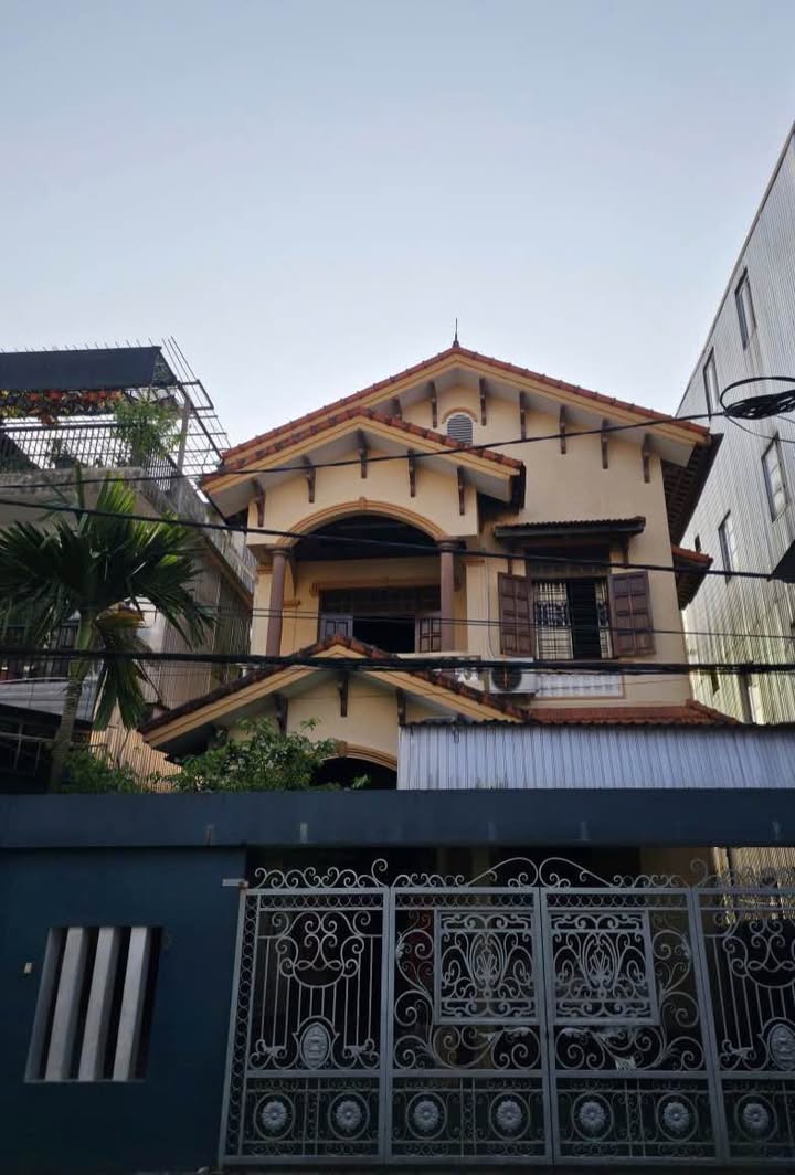 Nhà 156m² Điện Biên Phủ, Huế - 6PN, Sân Vườn, Giá 5.x Tỷ