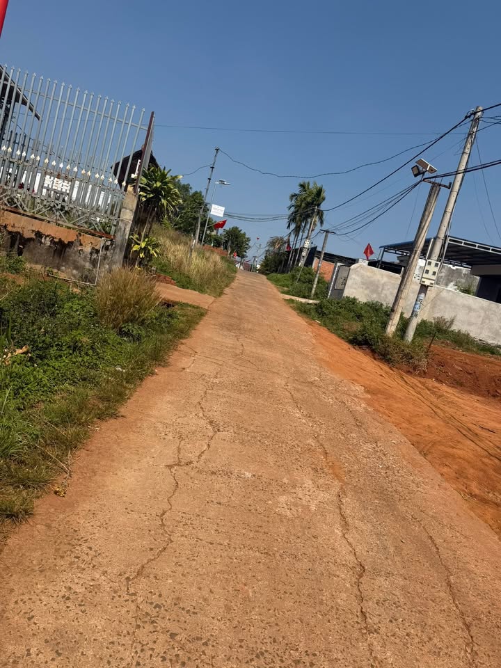 Đất Nền 2800m² Kiến Đức, Lâm Đồng - Sổ Đỏ Sẵn Sàng, Giá 1.05 Tỷ