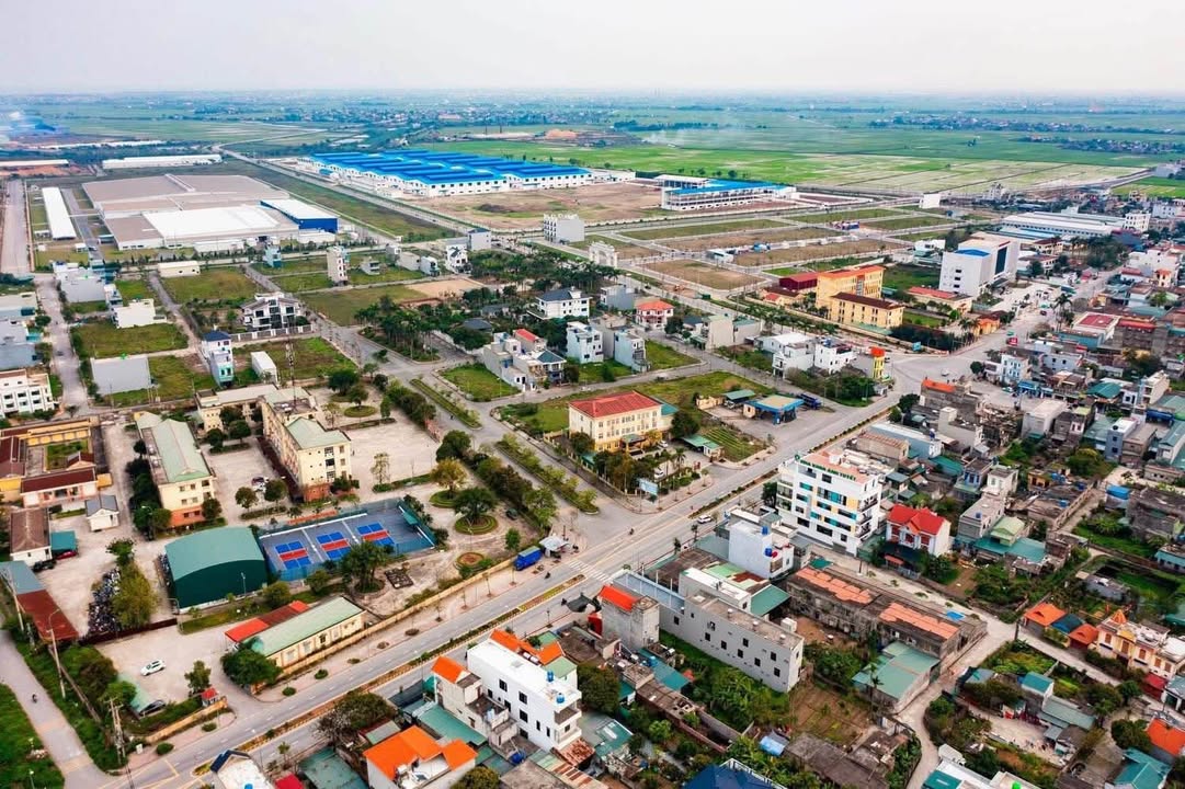 Bán Gấp Đất Vàng Mặt Tiền Trái Diêm, Tiền Hải - 100m², Chỉ 2 Tỷ