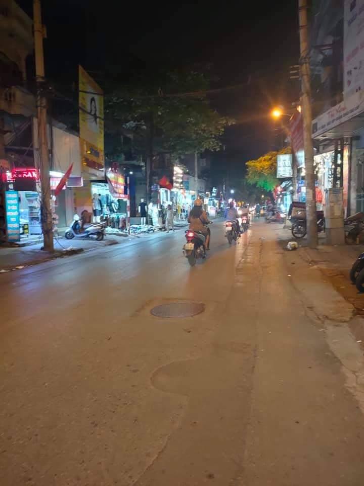 Nhà Mặt Phố Trương Định 38m² - Kinh Doanh Sầm Uất - Dòng Tiền 8.7 Tỷ