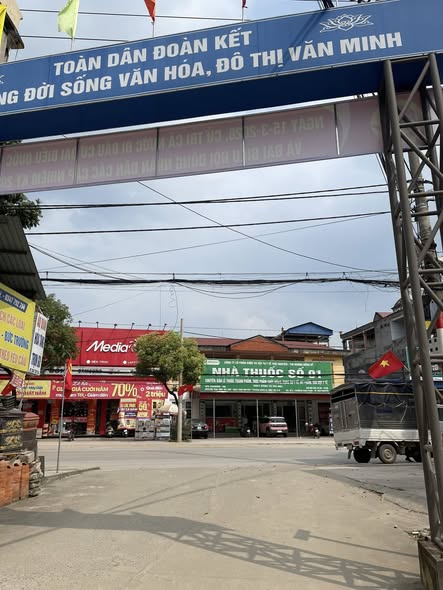 Đất Vàng Phường Chùa Hang - 84m² - Đường Ô Tô Tránh Nhau - Giá 2.2 Tỷ