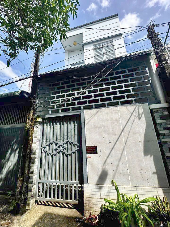 Nhà 1 Trệt 1 Lầu Đường Vành Đai Phi Trường, Bình Thủy - 59.5m², 4PN, Sổ Hồng Riêng