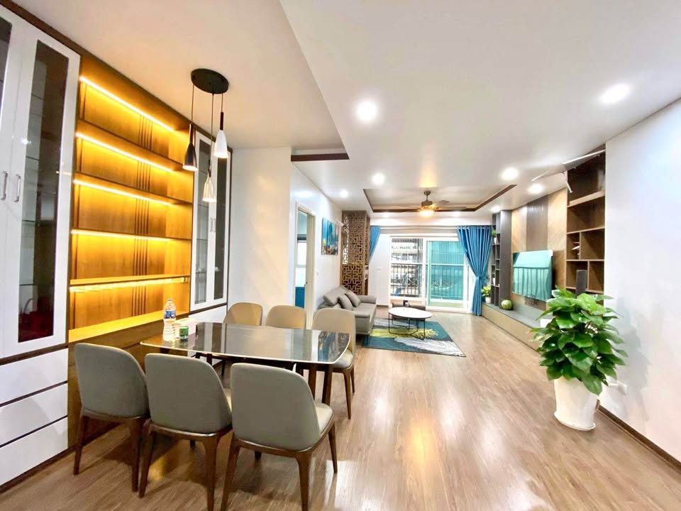 Bán Gấp Căn Hộ 3PN 108m² Thăng Long City - Full Nội Thất, Tầng Trung Đẹp