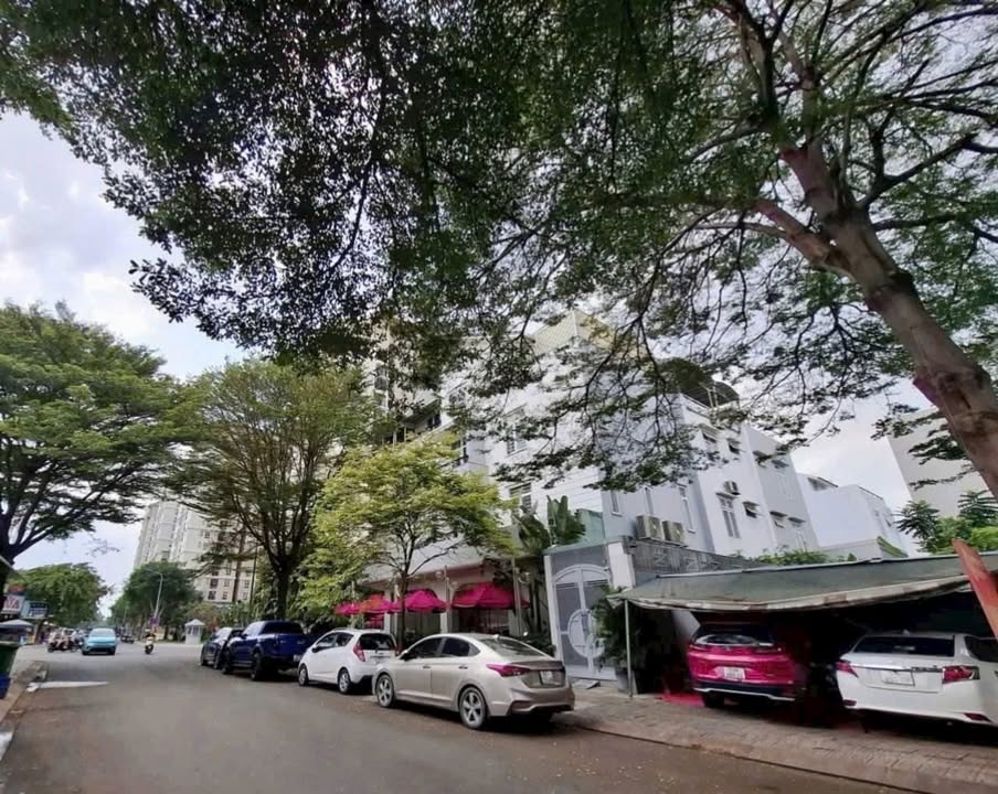 Biệt thự 133m² Phước Long B, Thủ Đức - 18.3 Tỷ, Sổ hồng riêng