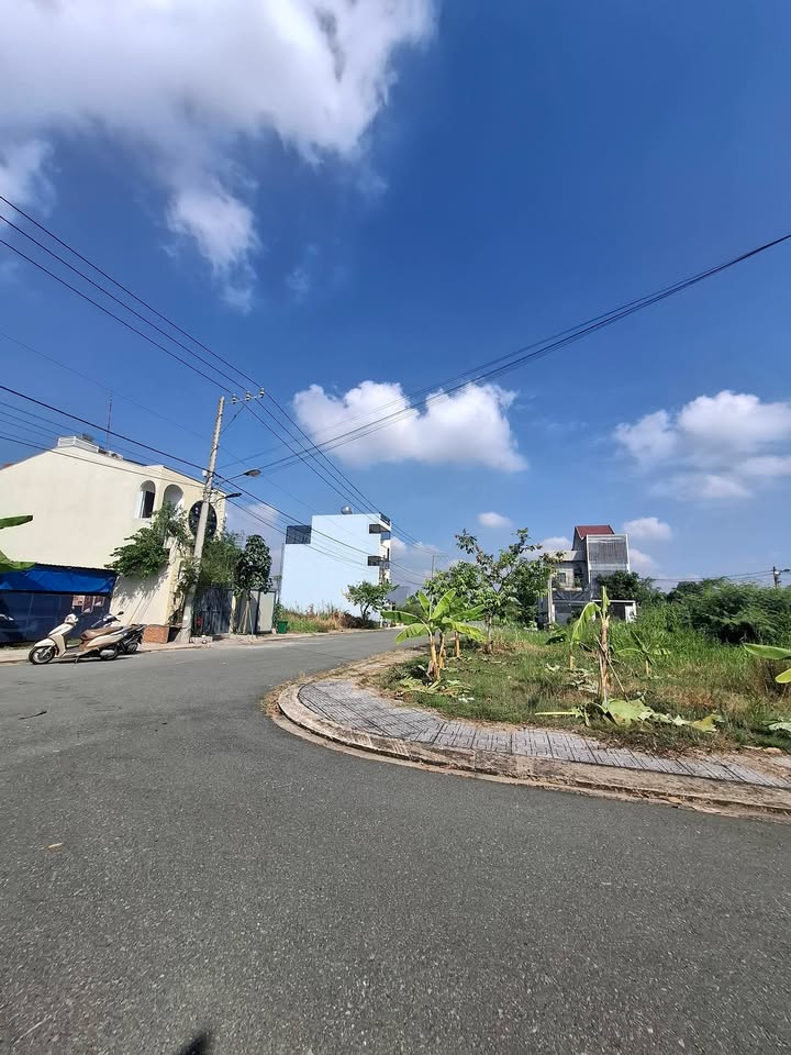 Bán Đất Lô Góc 2 Mặt Tiền Đường 8, Long Phước, TP. Thủ Đức - 100m² Giá 3.3 Tỷ