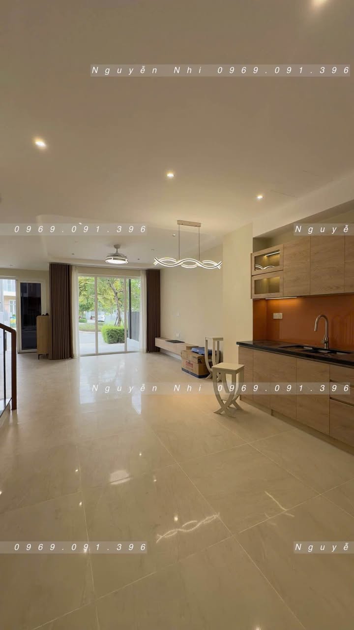 Nhà phố Dragon Village Full Nội Thất, View Hồ - Sẵn Sàng Đón Bạn!