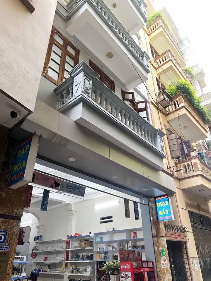 Nhà Mặt Tiền Kinh Doanh Trần Thái Tông, Cầu Giấy 61m² - Lô Góc