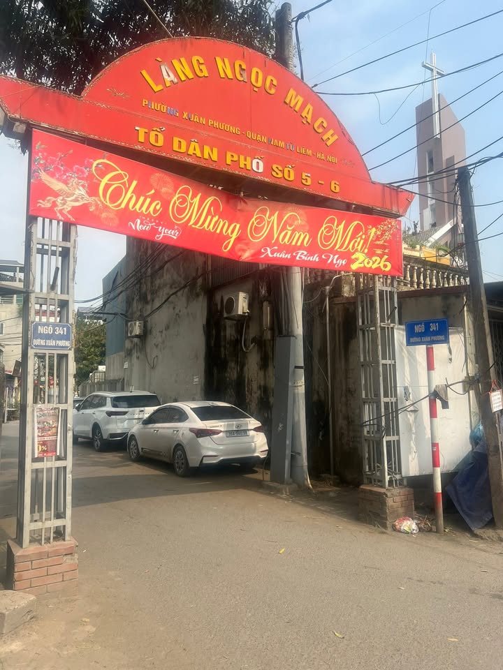 Bán đất Xuân Phương 40m² giá 7.x tỷ - Sổ đỏ vuông vắn, ô tô vào nhà