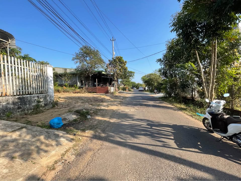 Đất nền 160m² MT Nguyễn Trường Tộ, Buôn Ma Thuột - Giá 7 Tỷ, Kinh doanh tốt