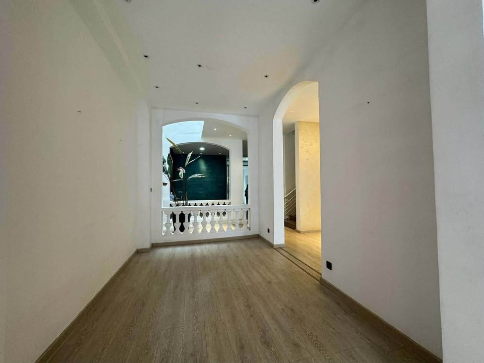 Cho thuê Villa Thảo Điền Q2 - 160m² Full Nội Thất, Khu Yên Tĩnh