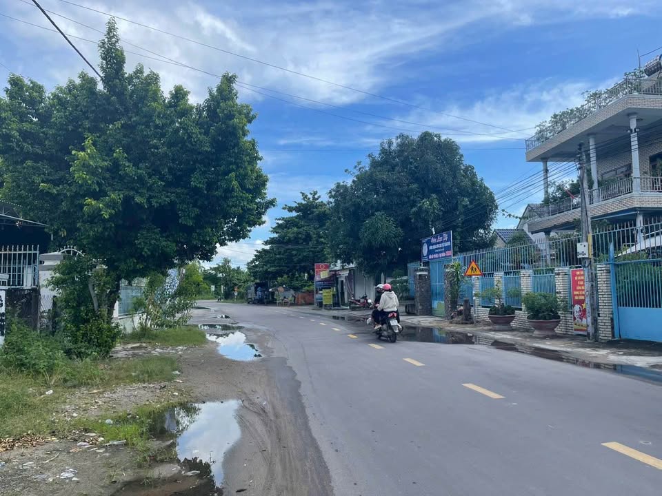 Đất Vạn Thắng, Vạn Ninh 230m² - Sổ Thổ Cư, Gần Sân Bay, Giá Đầu Tư