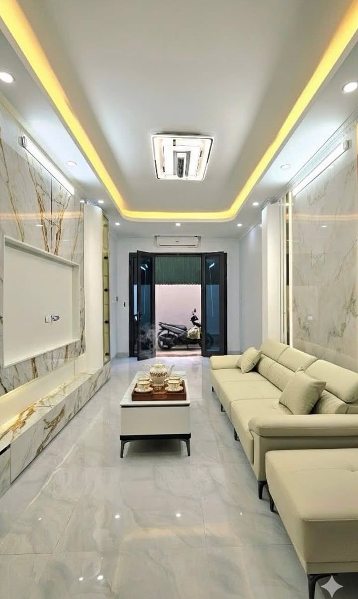 Nhà 5 Tầng Thang Máy Hoàng Văn Thái, 36m², 10.5 Tỷ - Trung Tâm Thanh Xuân