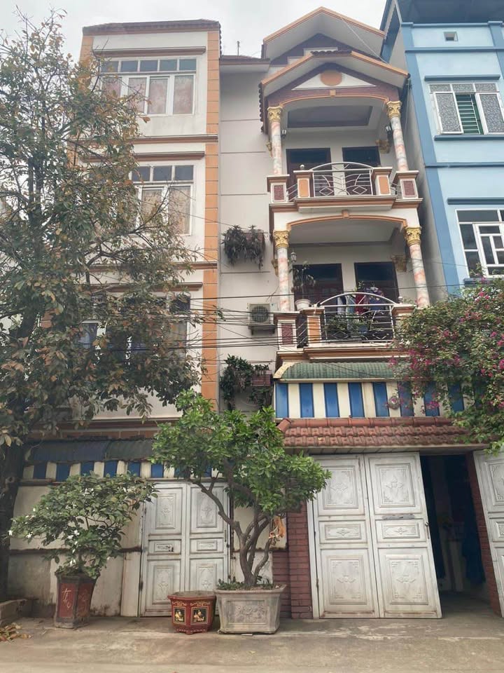 Nhà 4 Tầng Quốc Oai 65m² Sổ Đỏ Vuông Vắn - Gần Đường 42m