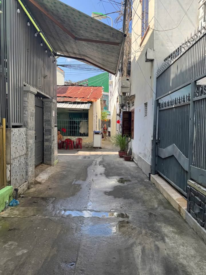 Nhà Hẻm Hải Đức Nha Trang 32m² - Sổ Hồng Hoàn Công, Giá 2.55 Tỷ