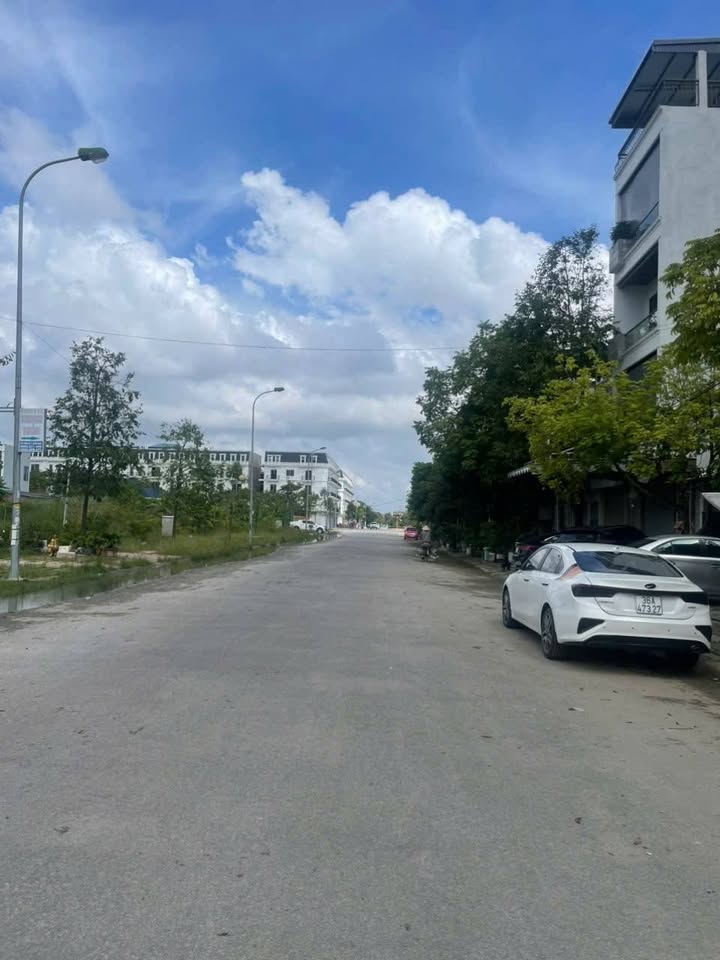 Đất Nền 80m² Mặt Tiền 5m Gần Hồ Sen, TP Thanh Hóa - Sẵn Sàng Đầu Tư