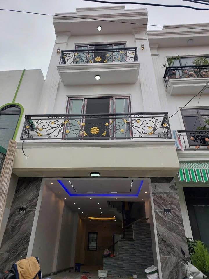 Nhà 3 Tầng 63m² Sổ Hồng Sẵn Sàng - Sau UBND Hà Khánh, Hạ Long