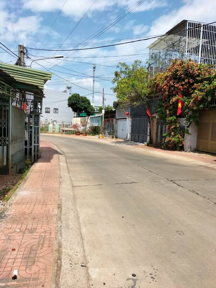 Mặt Tiền Kinh Doanh Đường Tây Sơn, BMT - 480m² Thổ Cư - 9 Tỷ