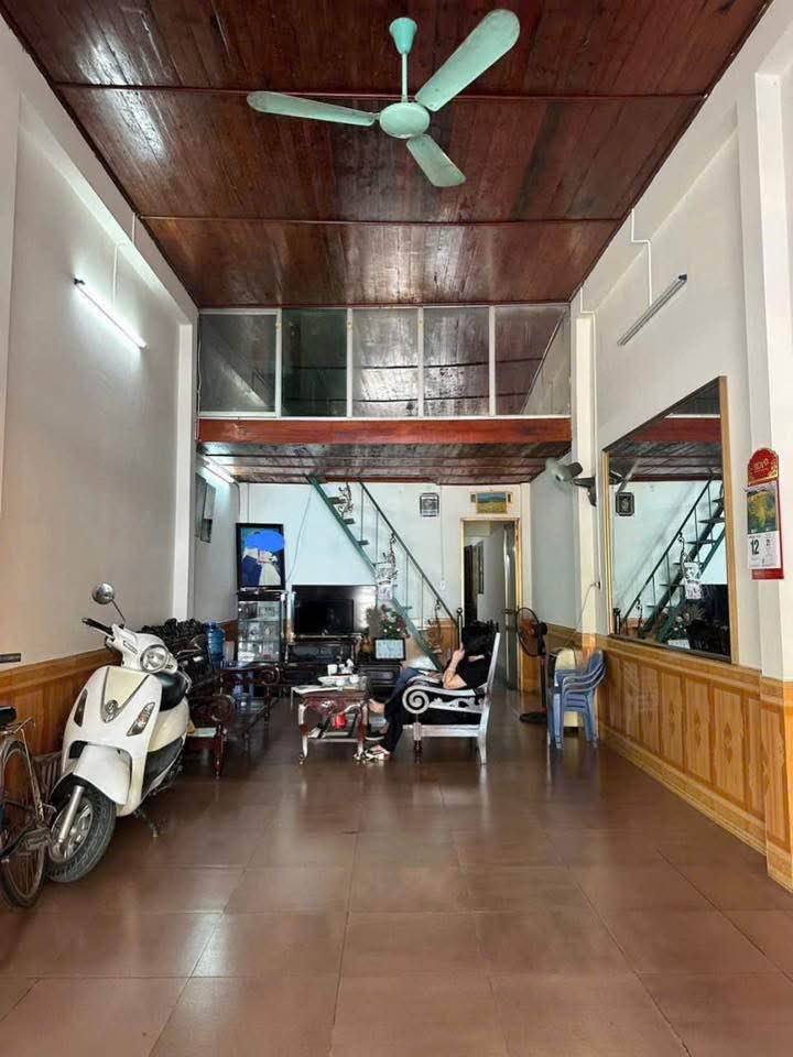 Nhà Mặt Tiền Nguyễn Huệ Lào Cai 80m² Kinh Doanh Sầm Uất - Giá 3.x Tỷ