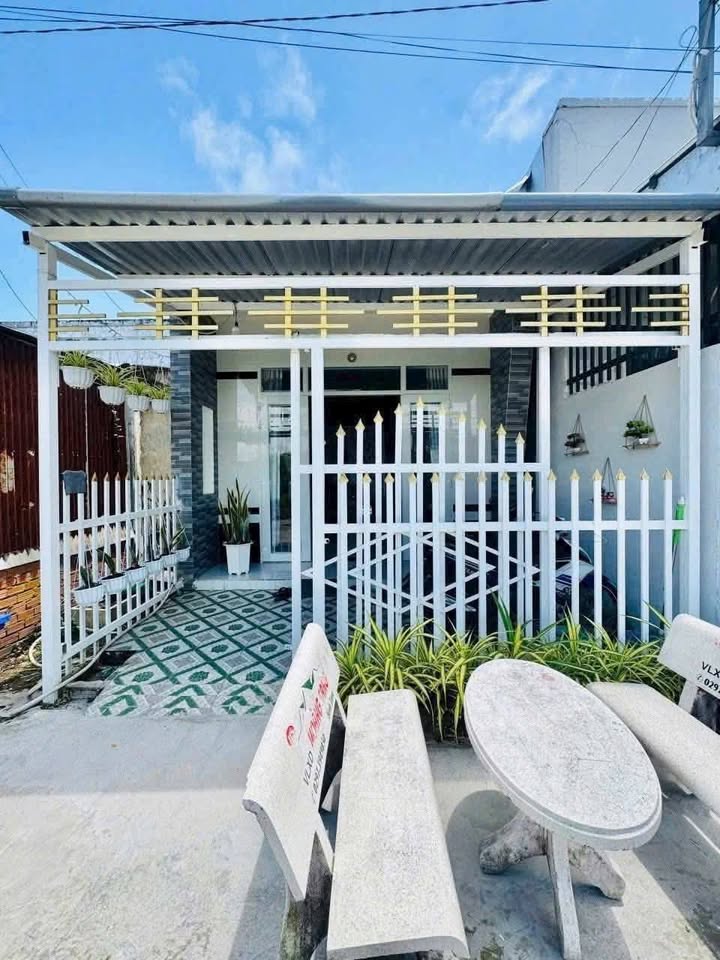 Nhà Hẻm Ô Tô Rạch Giá 90m² - Full Nội Thất, Giá 1.3 Tỷ