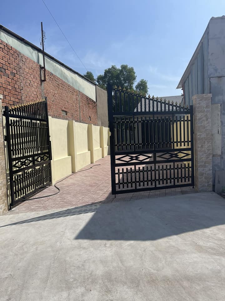 Nhà Mặt Tiền Tránh QL50, Cần Đước - 236m², 3.2 Tỷ, Vị Trí Đắc Địa