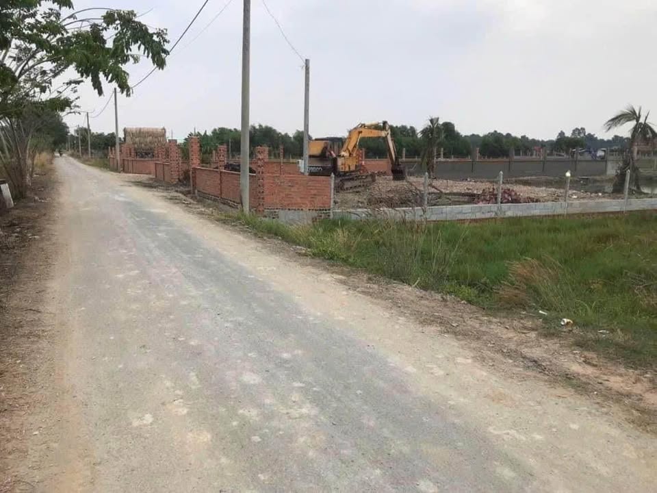 Đất nền Củ Chi 650m² - Mặt tiền đường nhựa 8m - Giá 1.35 tỷ